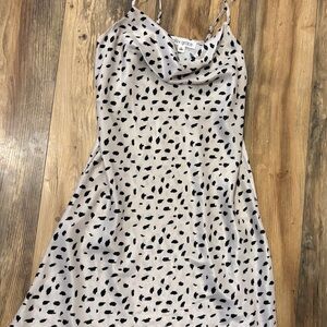 Chic Women's Black and White Spotted Mini Dress